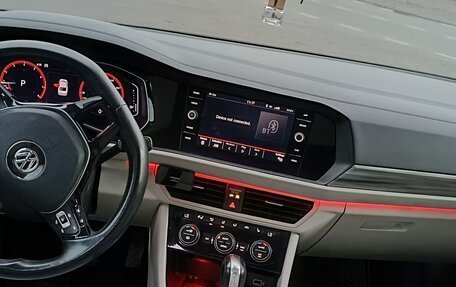 Volkswagen Jetta VII, 2019 год, 1 800 000 рублей, 4 фотография