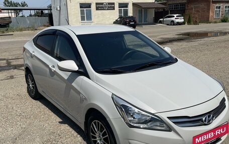 Hyundai Solaris II рестайлинг, 2015 год, 1 150 000 рублей, 3 фотография