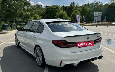 BMW 5 серия, 2019 год, 6 100 000 рублей, 7 фотография