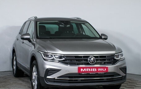 Volkswagen Tiguan II, 2021 год, 3 699 000 рублей, 3 фотография