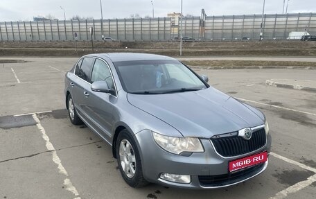 Skoda Superb III рестайлинг, 2011 год, 950 000 рублей, 1 фотография