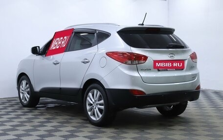 Hyundai ix35 I рестайлинг, 2013 год, 1 045 000 рублей, 2 фотография