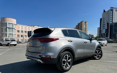 KIA Sportage IV рестайлинг, 2020 год, 2 990 000 рублей, 3 фотография