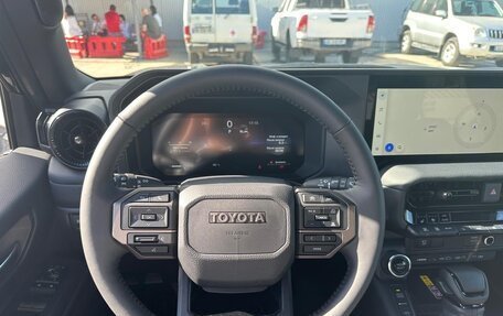 Toyota Land Cruiser Prado, 2024 год, 14 000 000 рублей, 10 фотография