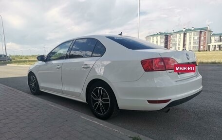 Volkswagen Jetta VI, 2013 год, 860 000 рублей, 7 фотография