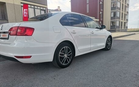 Volkswagen Jetta VI, 2013 год, 860 000 рублей, 5 фотография