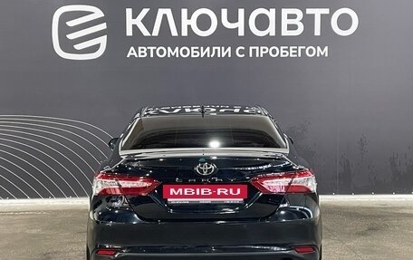 Toyota Camry, 2021 год, 3 450 000 рублей, 6 фотография