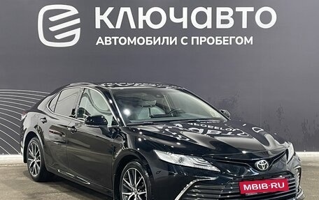 Toyota Camry, 2021 год, 3 450 000 рублей, 3 фотография