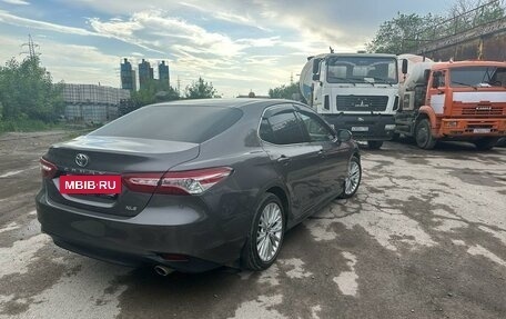 Toyota Camry, 2017 год, 2 760 000 рублей, 6 фотография