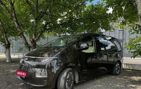 Hyundai Staria, 2022 год, 6 500 000 рублей, 8 фотография
