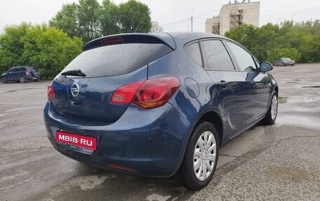 Opel Astra J, 2011 год, 630 000 рублей, 5 фотография