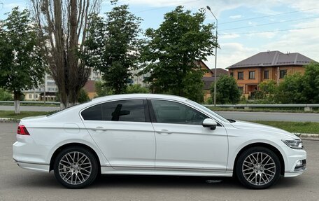 Volkswagen Passat B8 рестайлинг, 2018 год, 3 100 000 рублей, 11 фотография