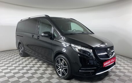 Mercedes-Benz V-Класс, 2018 год, 5 600 000 рублей, 3 фотография