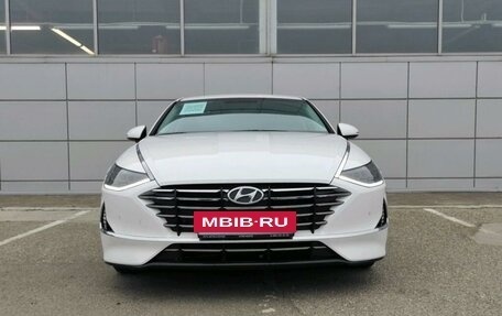 Hyundai Sonata VIII, 2020 год, 2 640 000 рублей, 2 фотография