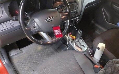 KIA Rio III рестайлинг, 2013 год, 920 000 рублей, 8 фотография