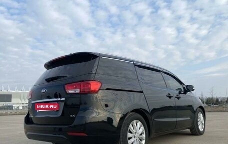 KIA Carnival III, 2018 год, 3 777 000 рублей, 2 фотография