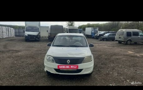 Renault Logan I, 2014 год, 140 000 рублей, 2 фотография