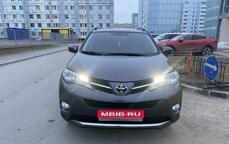 Toyota RAV4, 2013 год, 2 700 000 рублей, 4 фотография