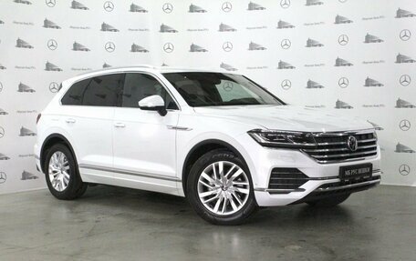 Volkswagen Touareg III, 2021 год, 6 980 000 рублей, 3 фотография