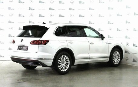 Volkswagen Touareg III, 2021 год, 6 980 000 рублей, 7 фотография