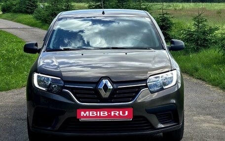 Renault Logan II, 2018 год, 1 220 000 рублей, 3 фотография