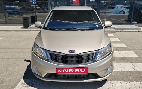 KIA Rio III рестайлинг, 2013 год, 1 011 000 рублей, 4 фотография