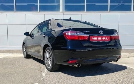 Toyota Camry, 2017 год, 2 870 000 рублей, 4 фотография