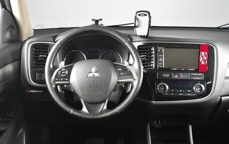 Mitsubishi Outlander III рестайлинг 3, 2012 год, 1 759 995 рублей, 6 фотография