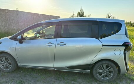 Toyota Sienta II, 2018 год, 1 820 000 рублей, 4 фотография