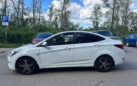 Hyundai Solaris II рестайлинг, 2015 год, 1 000 000 рублей, 6 фотография