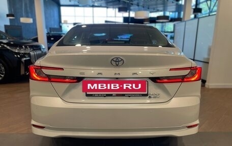 Toyota Camry, 2024 год, 4 950 000 рублей, 5 фотография