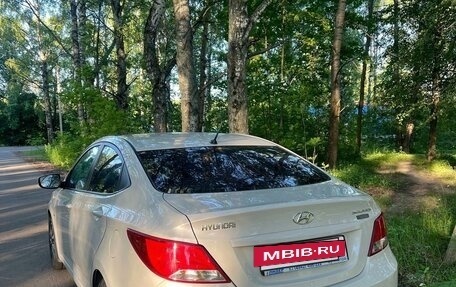 Hyundai Solaris II рестайлинг, 2015 год, 1 250 000 рублей, 3 фотография