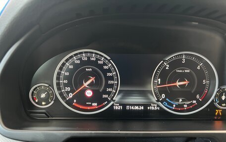 BMW X5, 2018 год, 5 300 000 рублей, 14 фотография