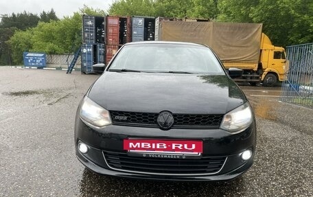 Volkswagen Polo VI (EU Market), 2013 год, 940 000 рублей, 2 фотография