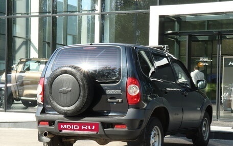Chevrolet Niva I рестайлинг, 2013 год, 573 000 рублей, 3 фотография