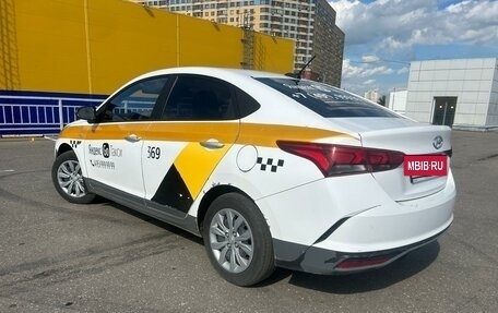 Hyundai Solaris II рестайлинг, 2021 год, 1 350 000 рублей, 2 фотография