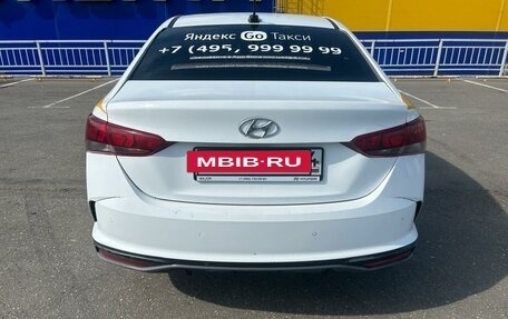 Hyundai Solaris II рестайлинг, 2021 год, 1 350 000 рублей, 3 фотография