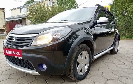 Renault Sandero I, 2012 год, 800 000 рублей, 4 фотография