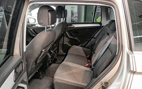 Volkswagen Tiguan II, 2017 год, 2 700 000 рублей, 12 фотография
