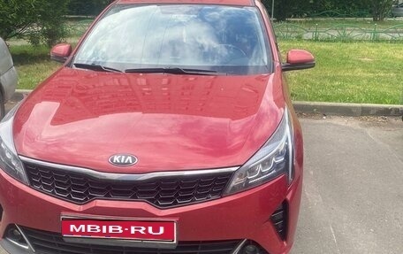 KIA Rio IV, 2020 год, 1 890 000 рублей, 1 фотография