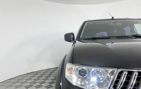 Mitsubishi Pajero Sport II рестайлинг, 2013 год, 1 799 000 рублей, 9 фотография