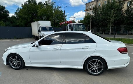 Mercedes-Benz E-Класс, 2014 год, 2 650 000 рублей, 4 фотография