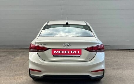 Hyundai Solaris II рестайлинг, 2018 год, 1 677 000 рублей, 6 фотография