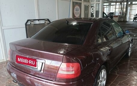 Audi A4, 1995 год, 325 000 рублей, 4 фотография