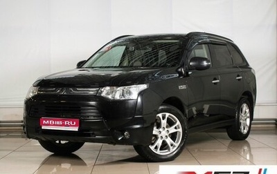 Mitsubishi Outlander III рестайлинг 3, 2013 год, 1 819 999 рублей, 1 фотография