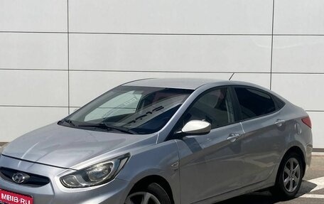 Hyundai Solaris II рестайлинг, 2013 год, 850 000 рублей, 1 фотография