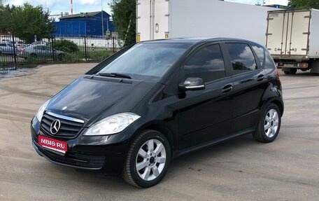 Mercedes-Benz A-Класс, 2012 год, 945 000 рублей, 1 фотография