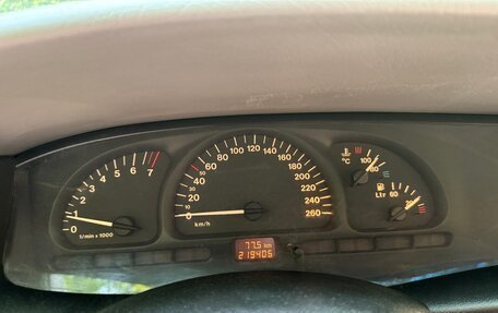 Opel Vectra B рестайлинг, 1995 год, 360 000 рублей, 9 фотография