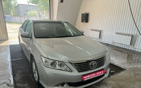 Toyota Camry, 2013 год, 2 100 000 рублей, 3 фотография