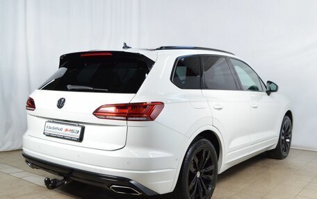 Volkswagen Touareg III, 2018 год, 6 179 995 рублей, 3 фотография